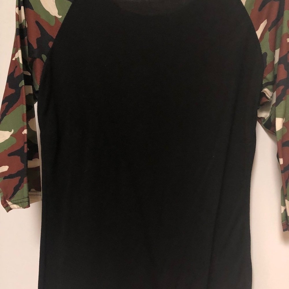 Top - Picture 2 of 2